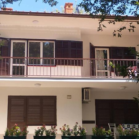Apartman Kora Njivice Exterior photo