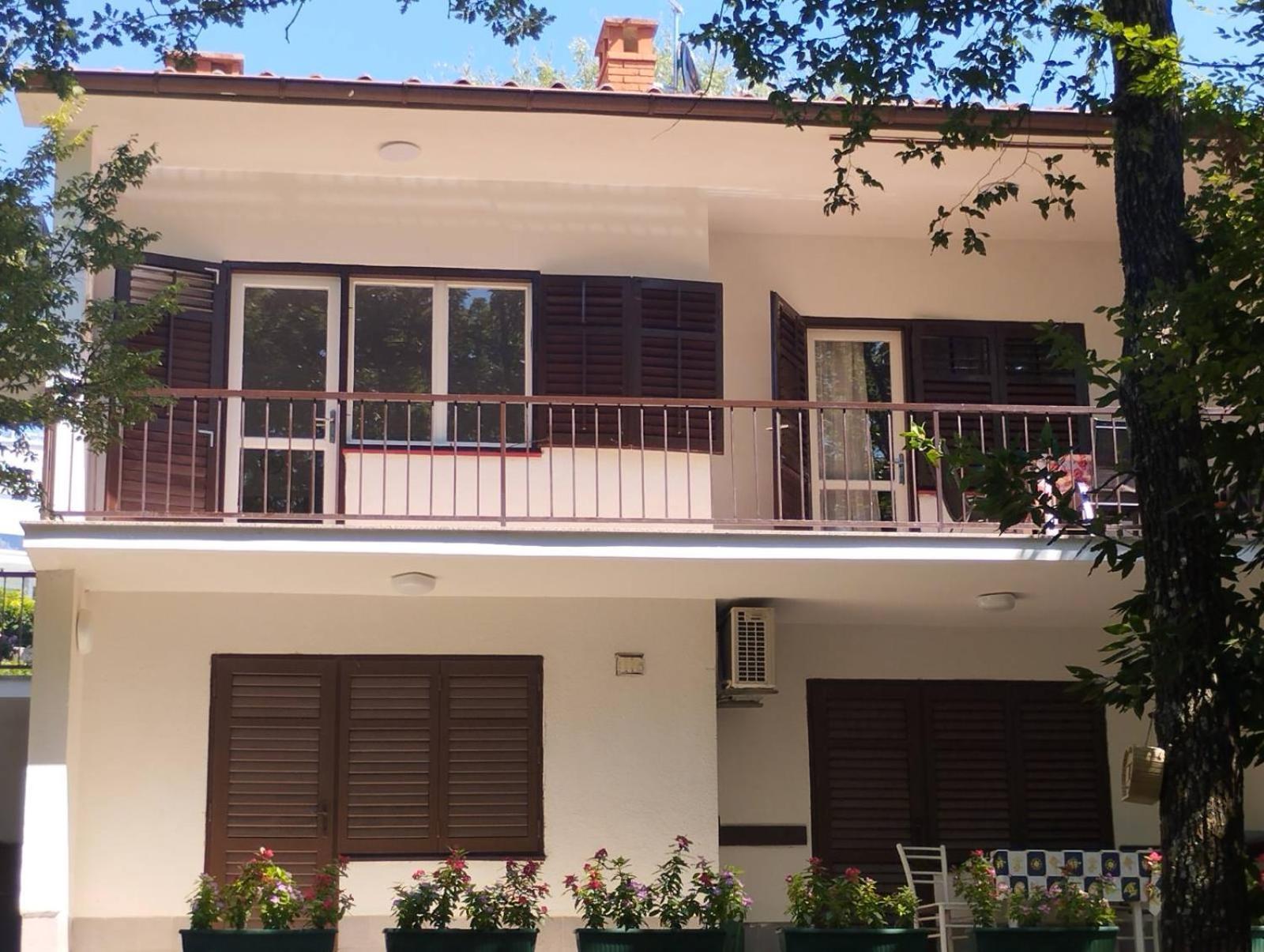 Apartman Kora Njivice Exterior photo